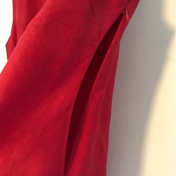 Red Linen, embroidered sleeveless top. - Picture 4 of 7